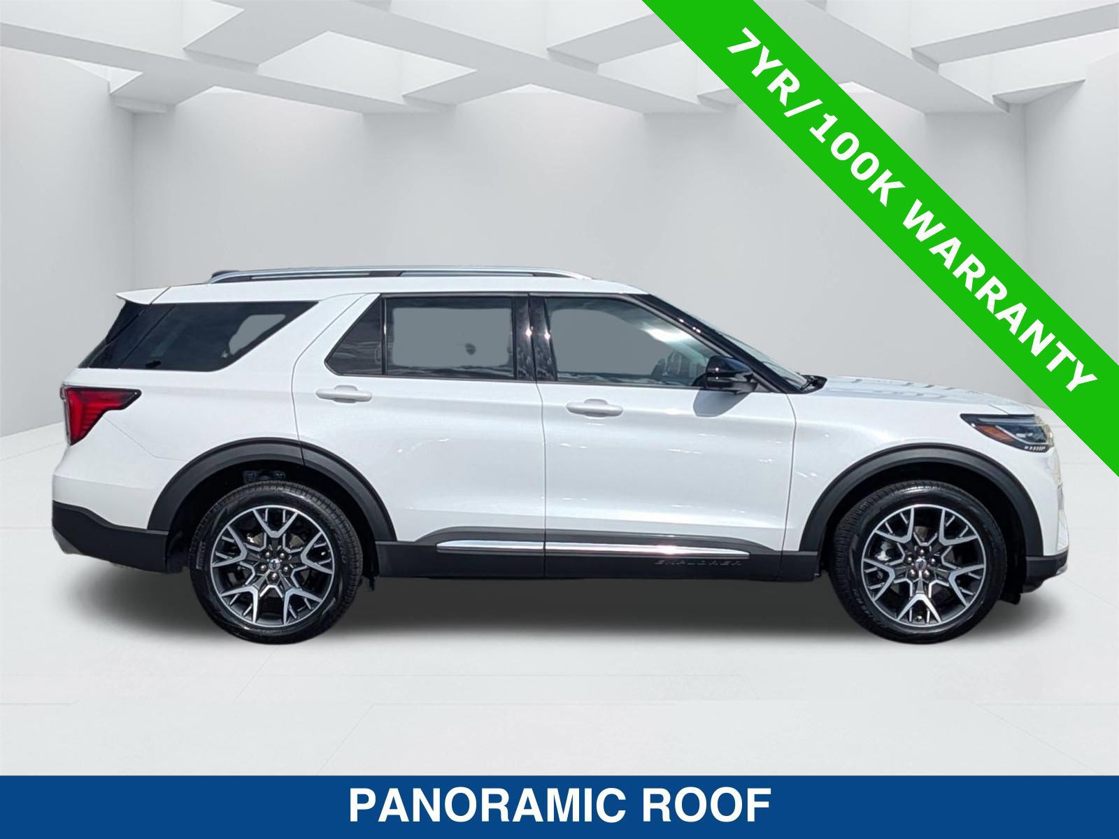 Certified 2025 Ford Explorer Platinum w/ Ultimate Package image 6