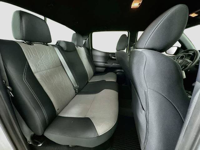Used 2020 Toyota Tacoma TRD Sport RWD image 30