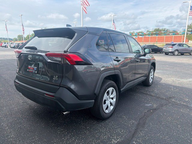 Used 2025 Toyota RAV4 LE AWD/4WD image 2