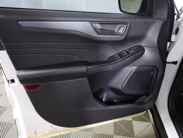 Certified 2025 Ford Escape Active w/ Cold Weather Package AWD/4WD image 32
