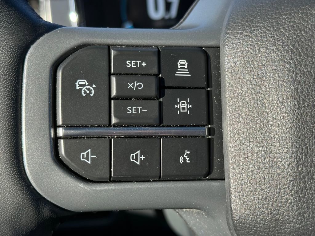 Certified 2023 Ford F150 Lariat w/ Equipment Group 502A High image 18