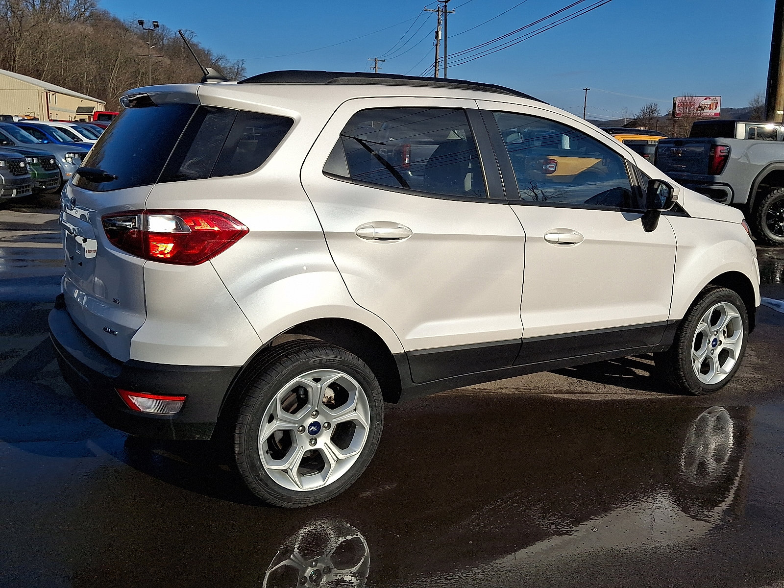 Certified 2022 Ford EcoSport SE w/ SE Appearance Package image 11