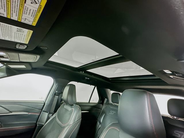 Certified 2025 Ford Explorer ST AWD/4WD image 30