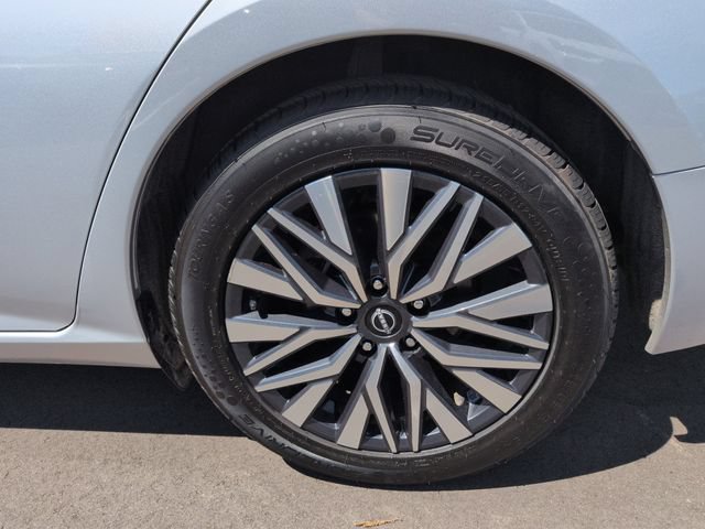 Used 2024 Nissan Altima 2.5 SV FWD image 30
