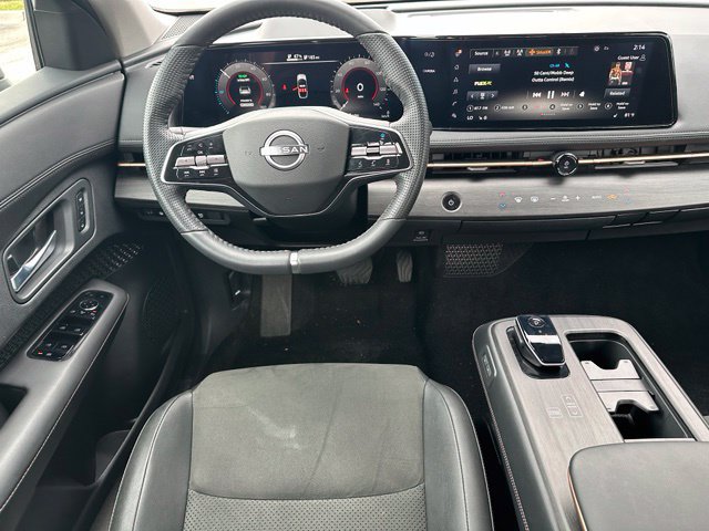 Used 2024 Nissan Ariya AWD image 14