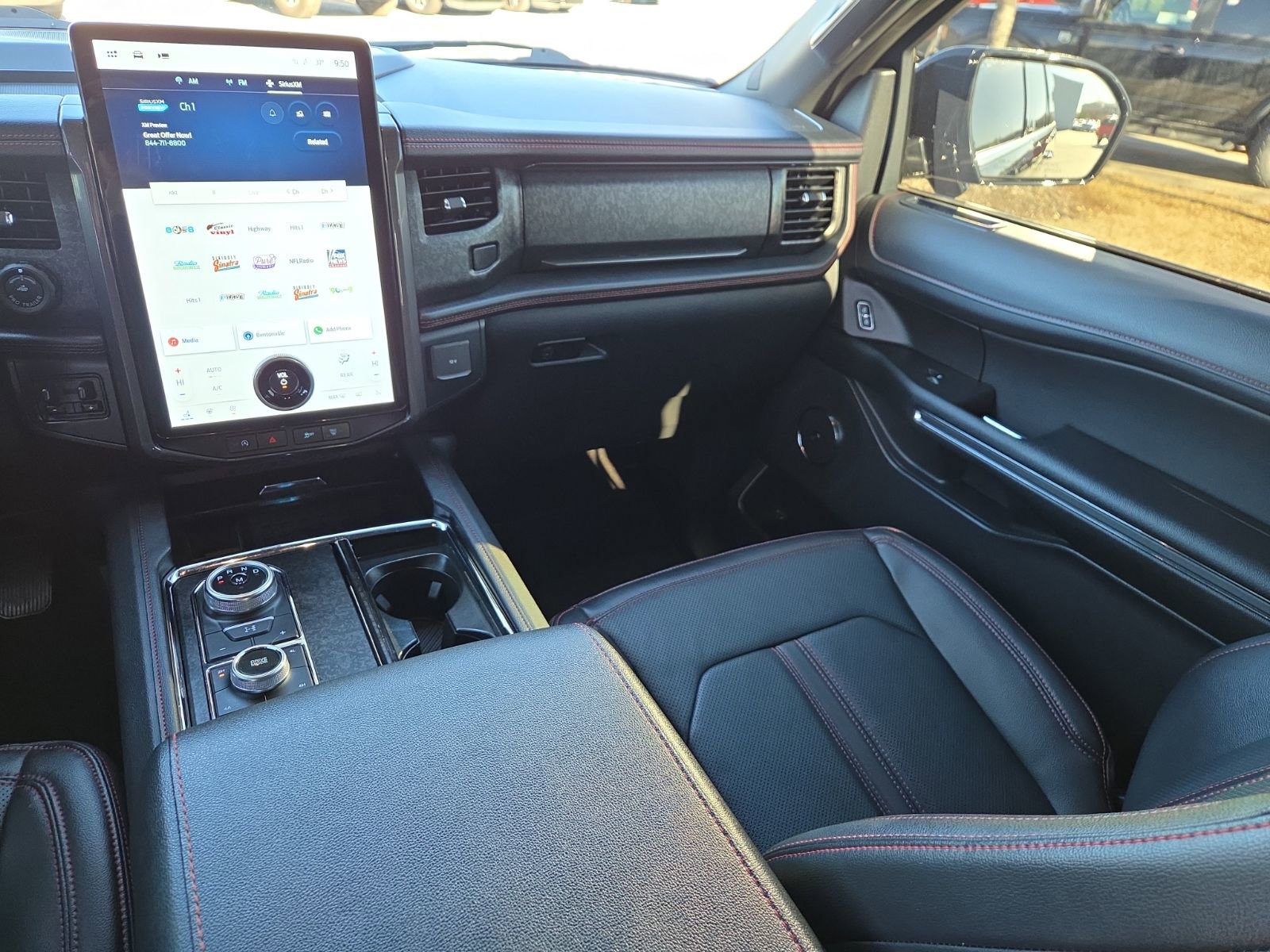 Certified 2024 Ford Expedition Limited image 13