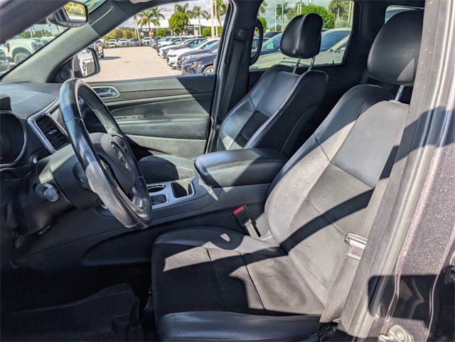 Used 2018 Jeep Grand Cherokee Laredo image 8