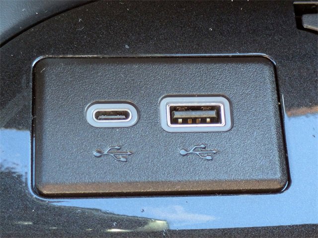 Used 2023 Cadillac Escalade ESV Sport w/ LPO, ONYX Package image 22