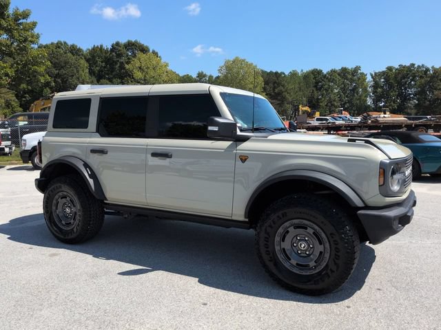 Certified 2025 Ford Bronco Badlands AWD/4WD image 2