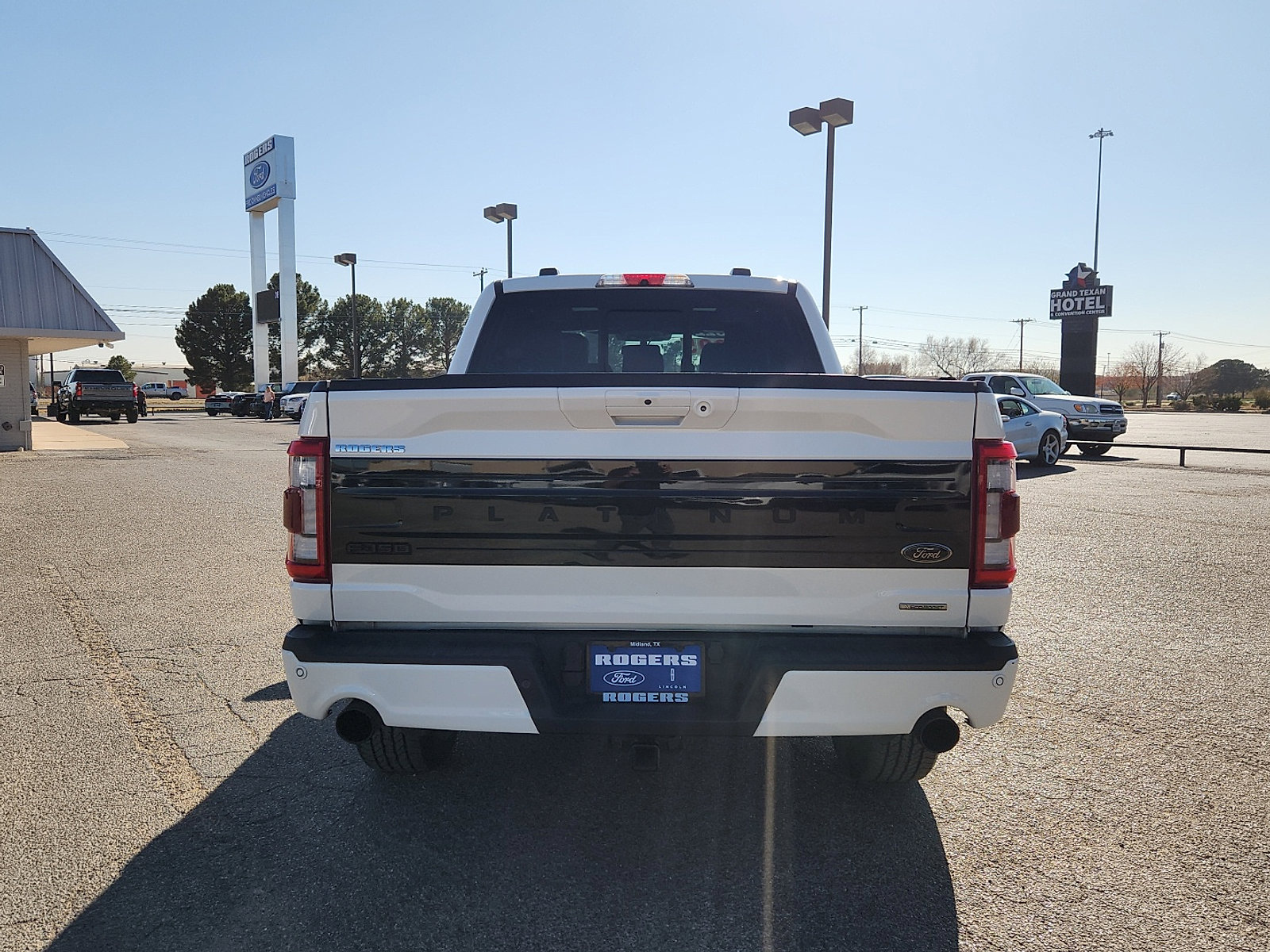 Certified 2022 Ford F150 Platinum w/ Equipment Group 701A High image 6