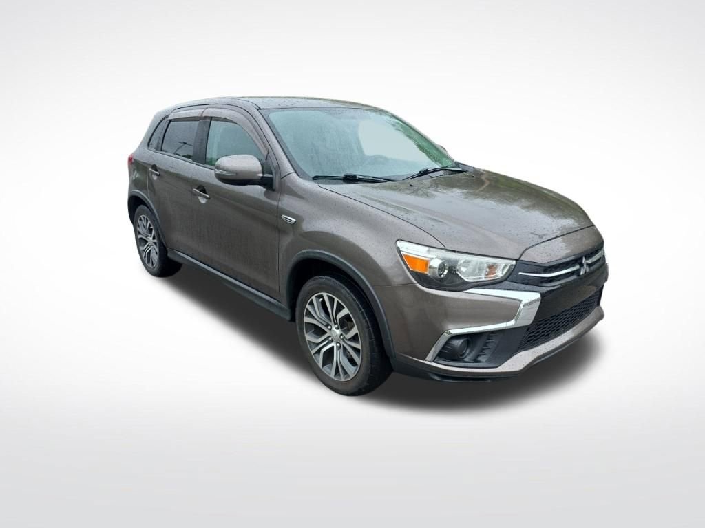 Used 2018 Mitsubishi Outlander Sport ES FWD image 3