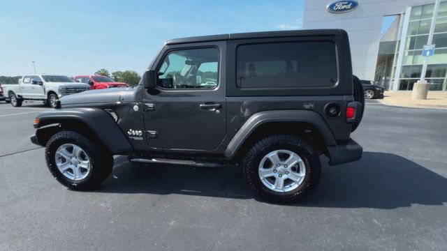 Used 2020 Jeep Wrangler Sport AWD/4WD image 5