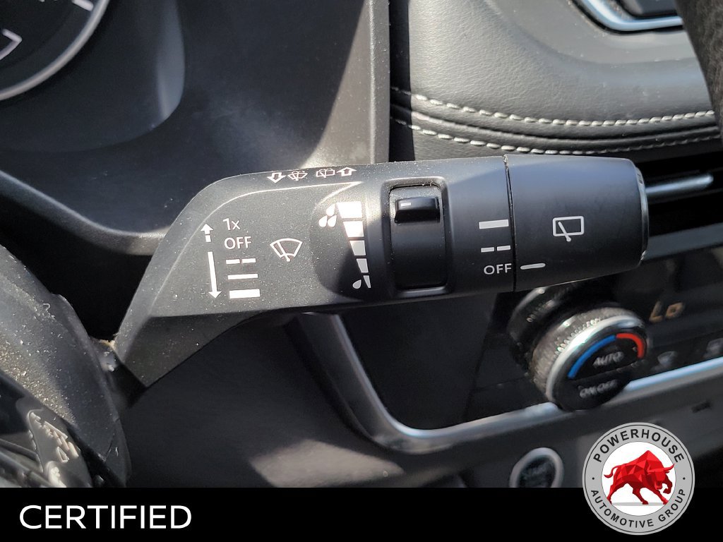 Used 2023 Nissan Rogue SV FWD image 31