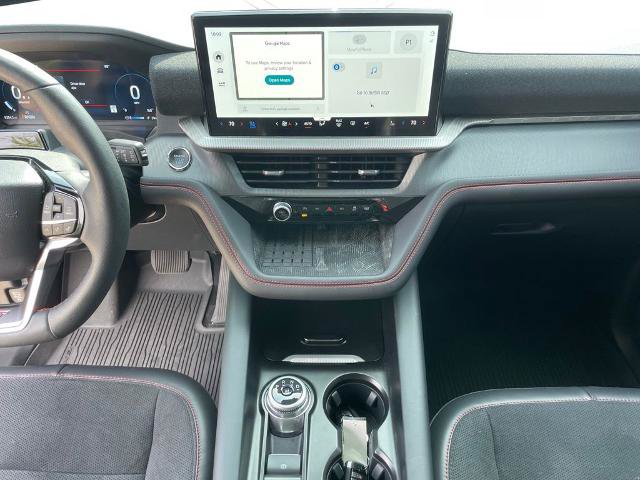 Certified 2025 Ford Explorer ST RWD image 11