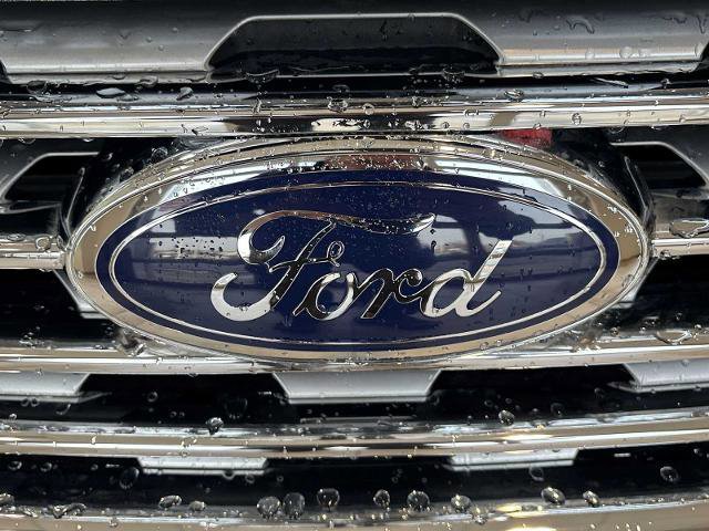 Certified 2022 Ford Edge Titanium w/ Class II Trailer Tow Package image 29