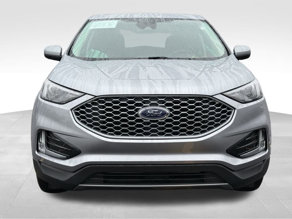 Certified 2024 Ford Edge SEL w/ Convenience Package image 9