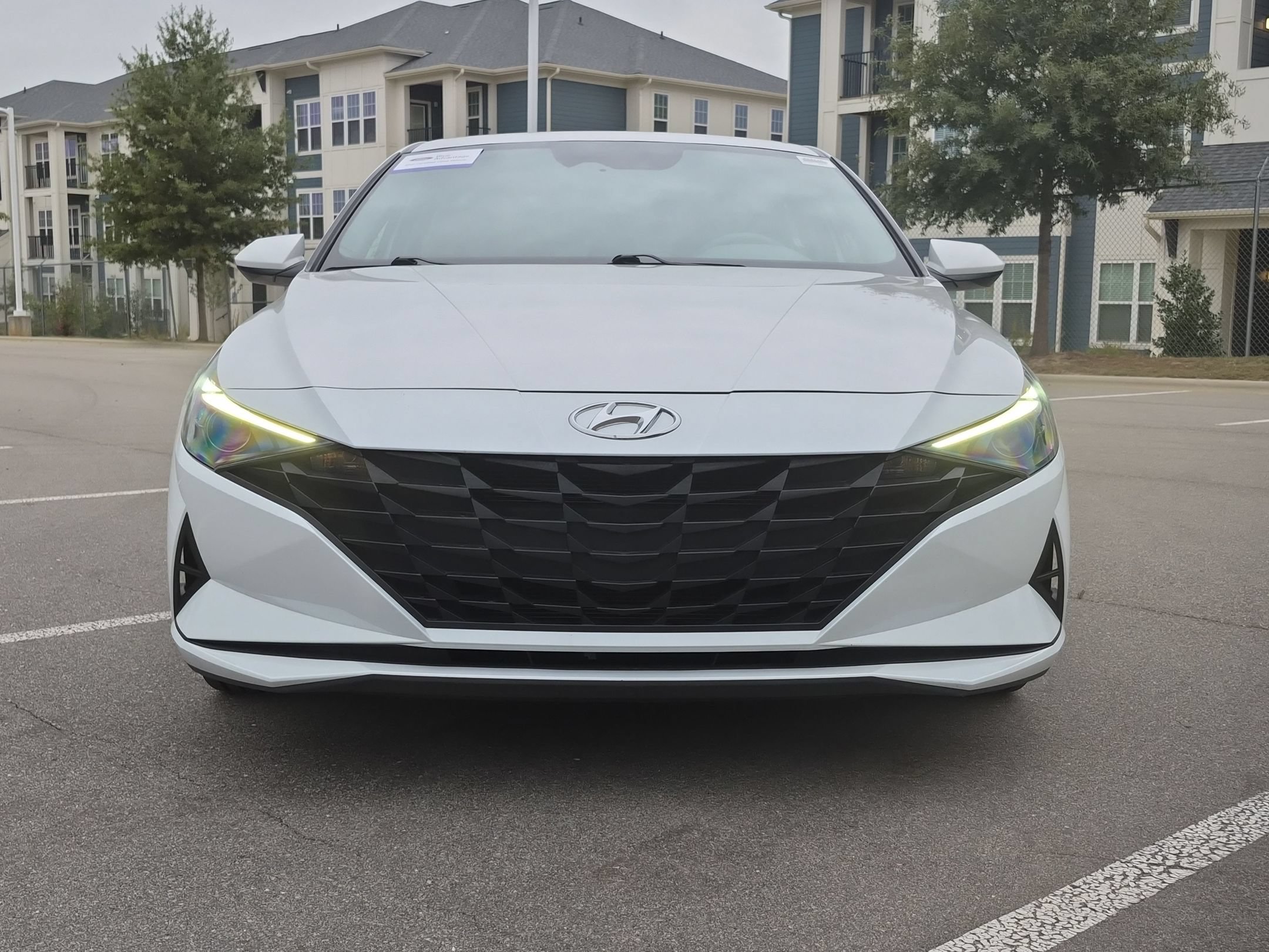 Used 2022 Hyundai Elantra SEL FWD image 9