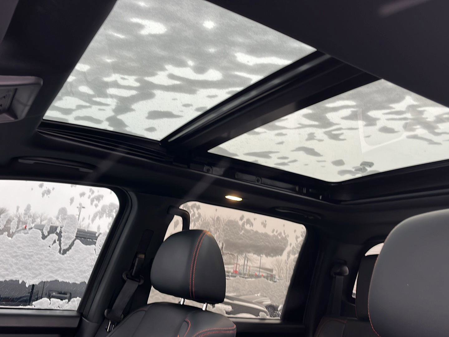 Used 2023 Nissan Titan PRO-4X w/ Pro-4x Convenience Package image 20