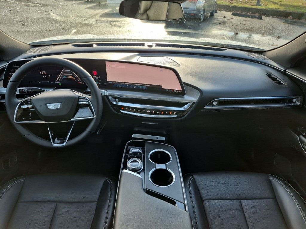 Used 2024 Cadillac Lyriq Sport RWD image 21