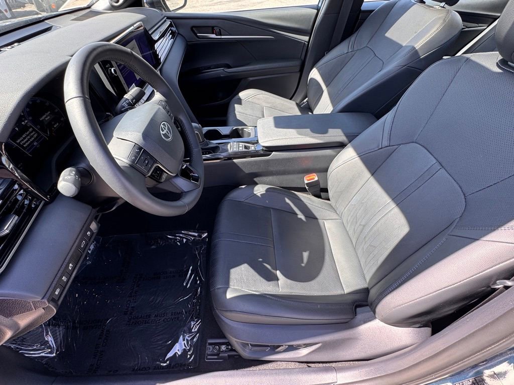 Used 2025 Toyota Camry XSE w/ Premium Package AWD/4WD image 17