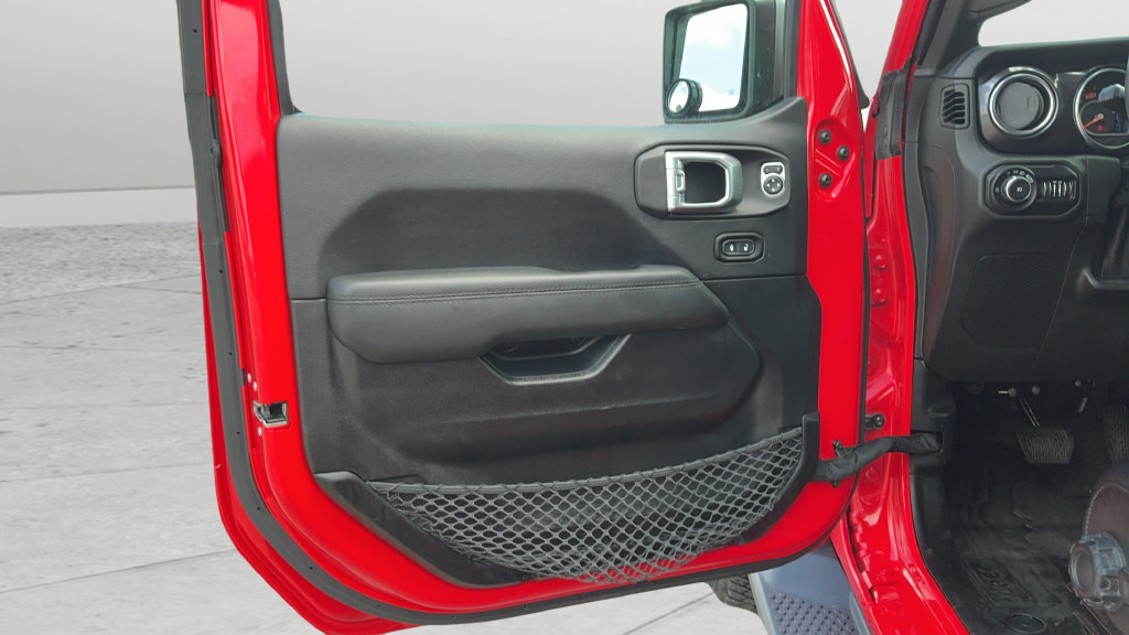 Used 2021 Jeep Wrangler Unlimited Sahara AWD/4WD image 17