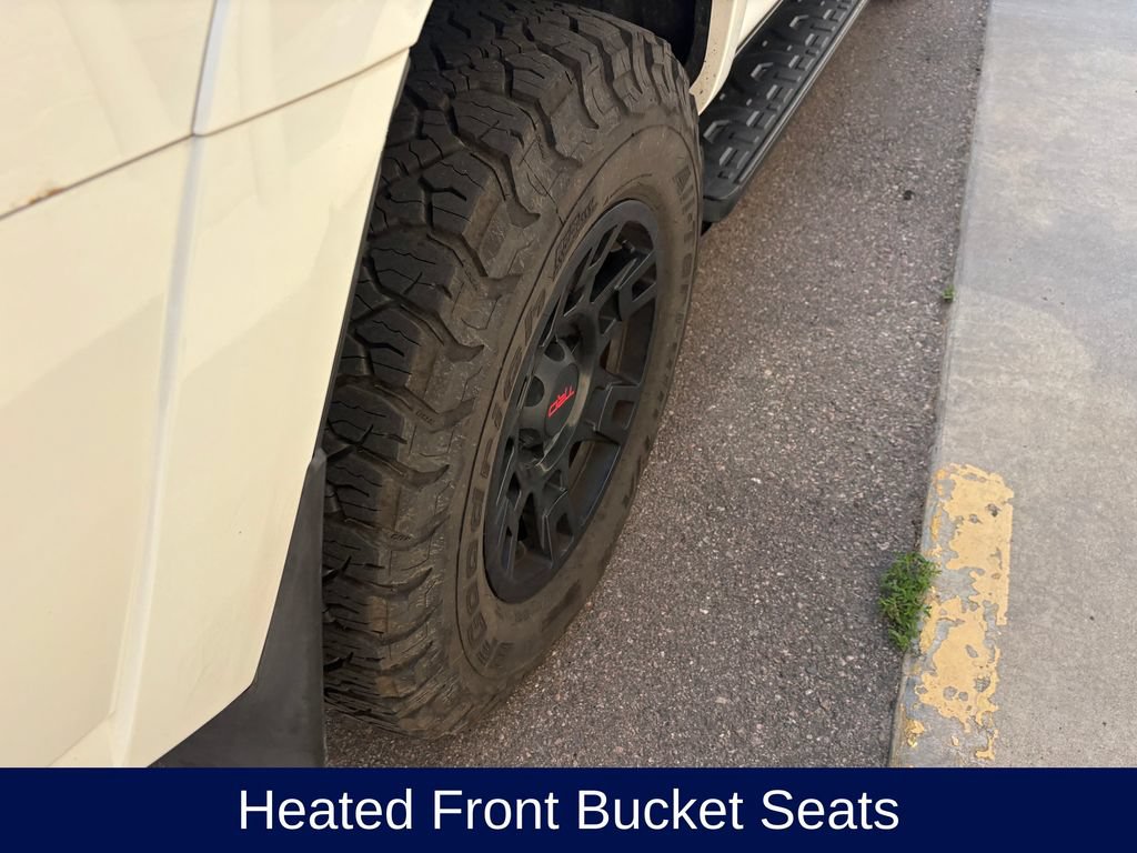 Used 2018 Toyota 4Runner SR5 AWD/4WD image 14