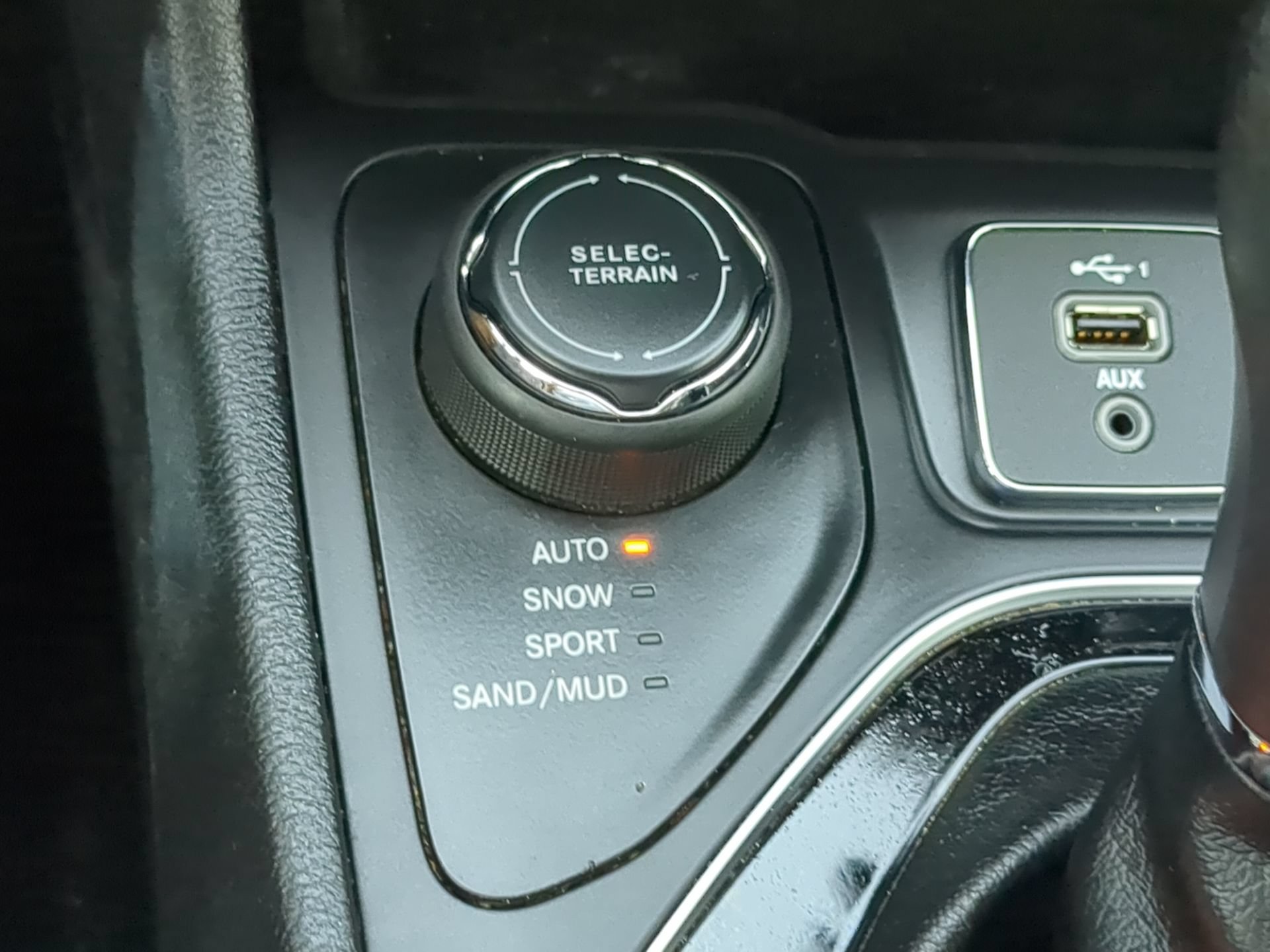 Used 2020 Jeep Cherokee Limited w/ Trailer Tow Group AWD/4WD image 64