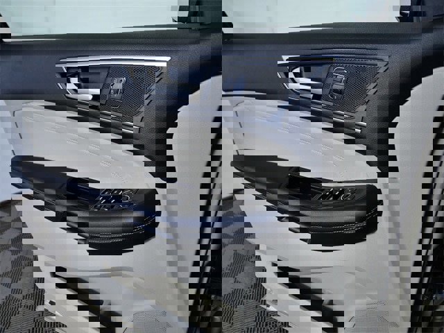 Certified 2018 Ford Edge Titanium w/ Technology Package image 26