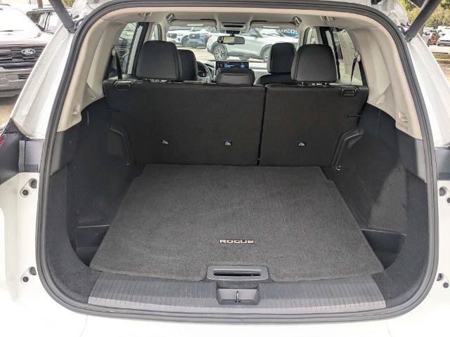 Used 2026 Nissan Rogue SL FWD image 13