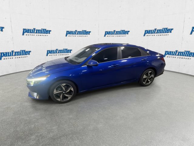 Used 2022 Hyundai Elantra SEL w/ Convenience + Premium Package FWD image 6