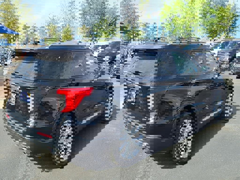 Certified 2023 Ford Explorer Platinum w/ Technology Package image 5