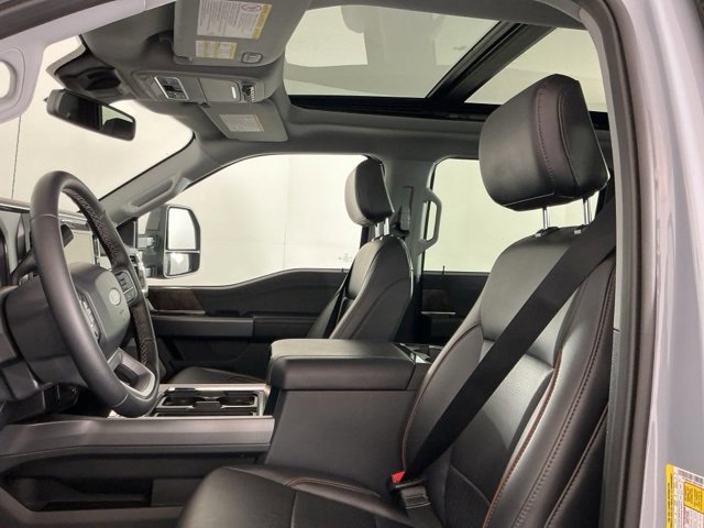 Certified 2025 Ford F450 Lariat w/ FX4 Off-Road Package image 17