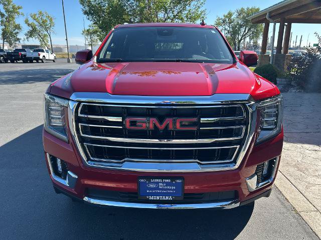 Used 2023 GMC Yukon XL SLT w/ SLT Luxury Package AWD/4WD image 3