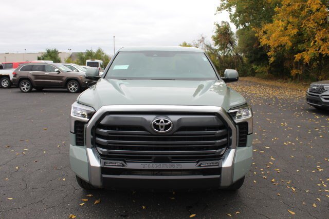 Used 2026 Toyota Tundra Limited AWD/4WD image 15