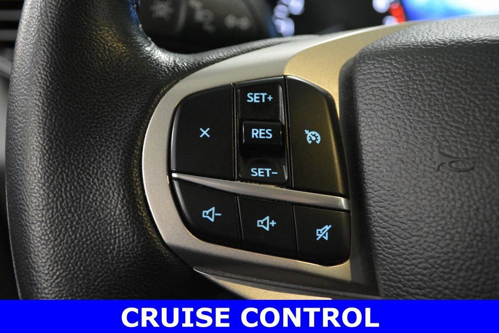 Certified 2022 Ford Explorer XLT w/ Class IV Trailer Tow Package image 19