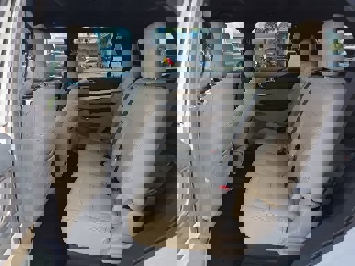 Certified 2018 Ford Explorer XLT image 19