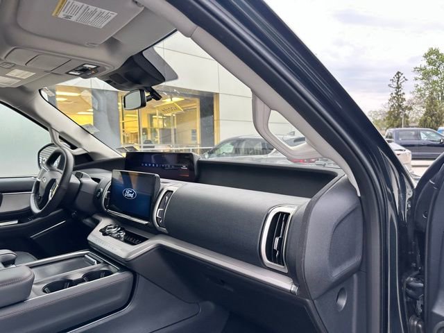 Certified 2025 Ford Expedition Active AWD/4WD image 58