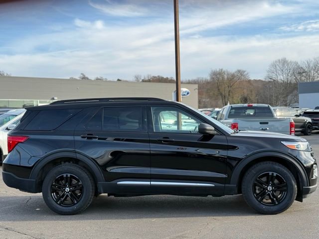 Certified 2023 Ford Explorer XLT w/ Equipment Group 202A image 39