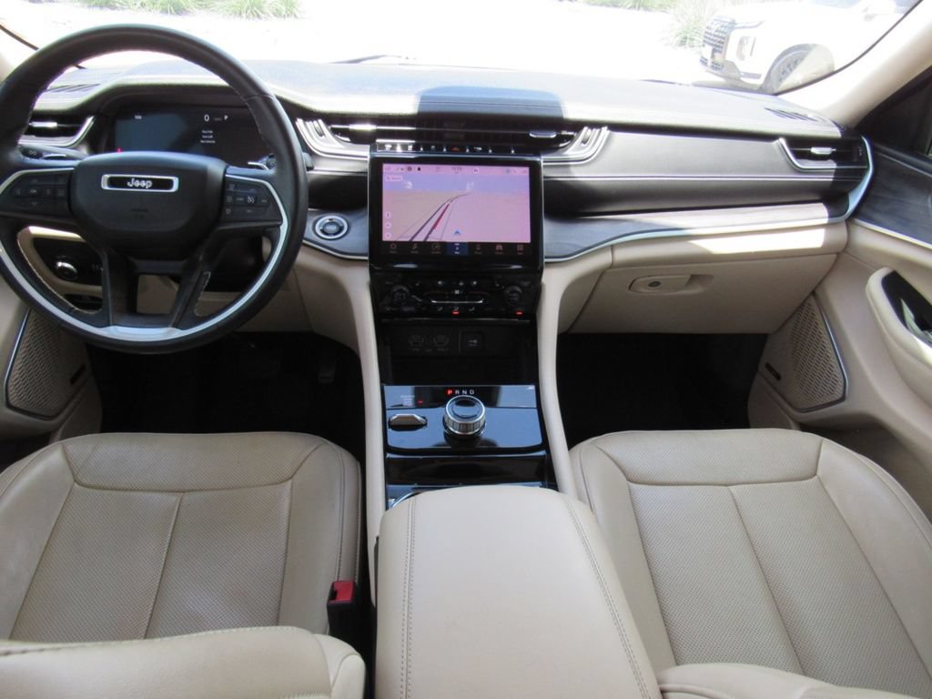 Used 2021 Jeep Grand Cherokee L Limited w/ Luxury Tech Group II AWD/4WD image 21