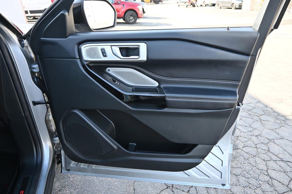 Certified 2022 Ford Explorer ST w/ Equipment Group 401A AWD/4WD image 26