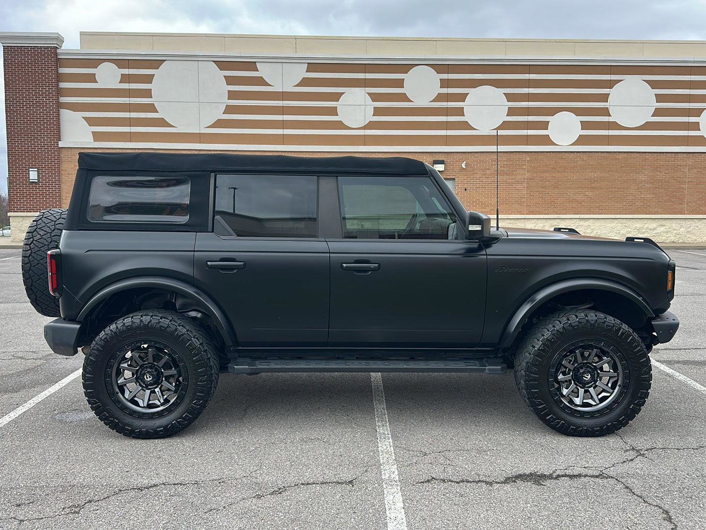 Certified 2021 Ford Bronco Outer Banks image 6