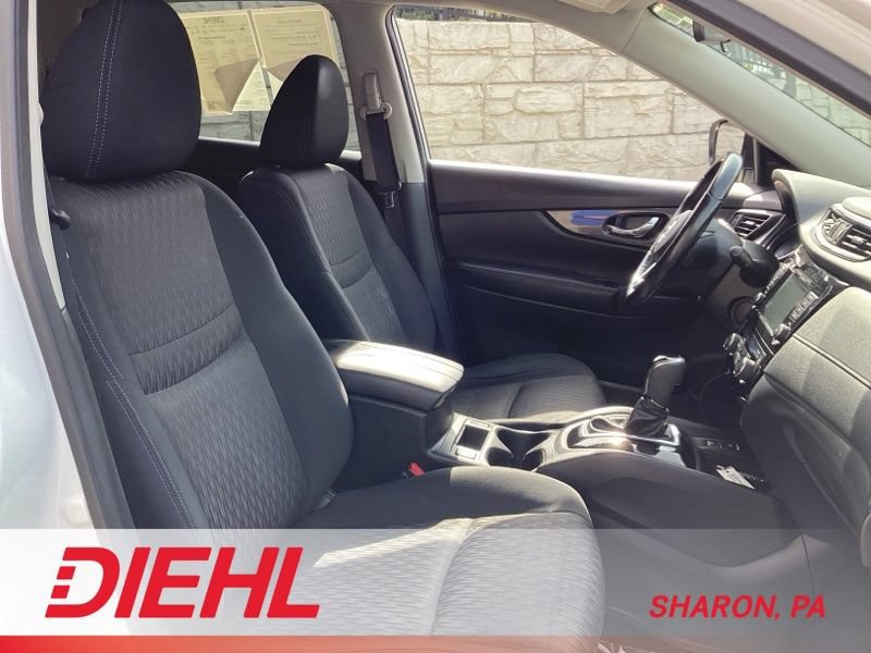 Used 2019 Nissan Rogue SV w/ Premium Package FWD image 22