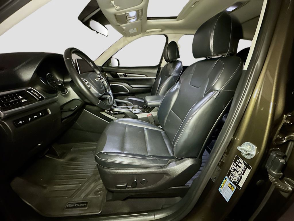 Used 2022 Kia Telluride S AWD/4WD image 19