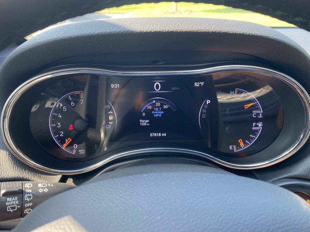 Used 2021 Jeep Grand Cherokee Laredo X RWD image 33