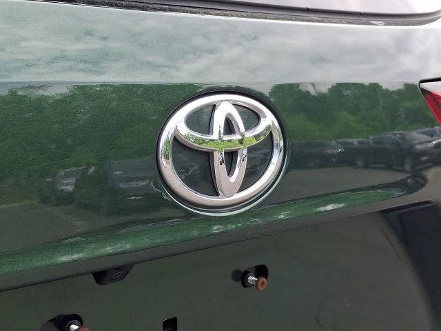 Used 2023 Toyota Highlander XLE AWD/4WD image 28