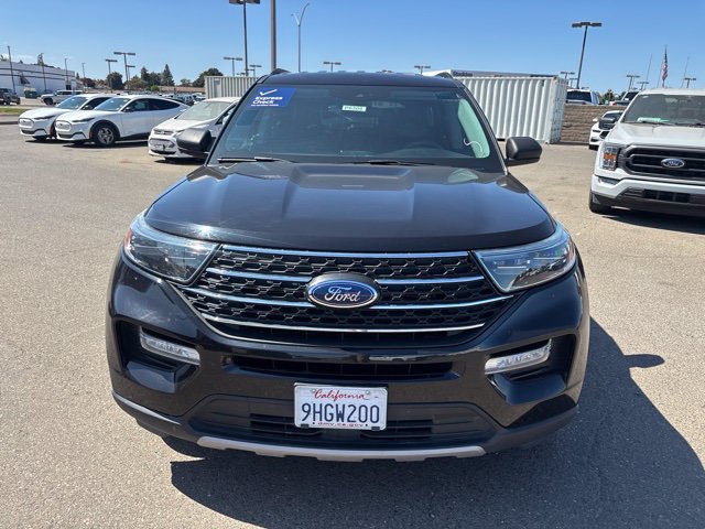 Certified 2023 Ford Explorer XLT w/ Equipment Group 202A RWD image 3