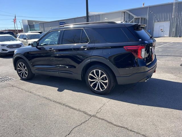 Certified 2022 Ford Explorer ST image 6