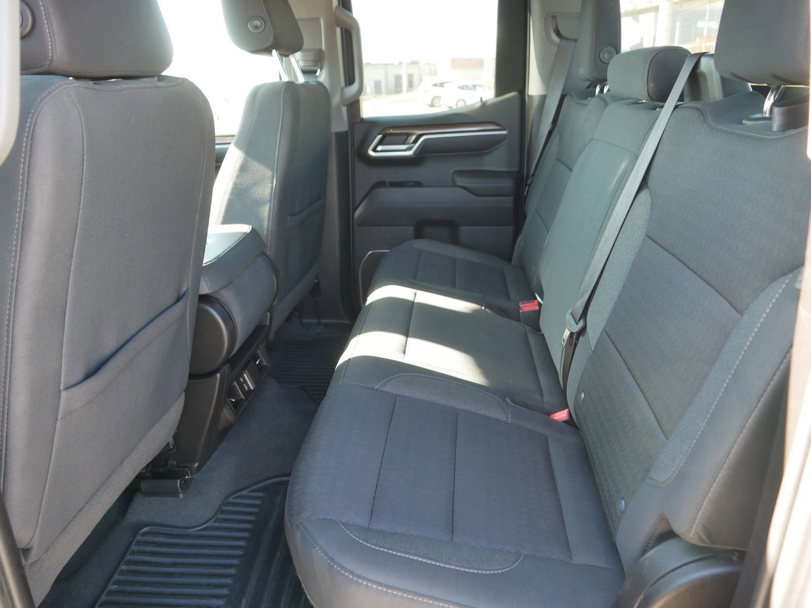 Used 2023 Chevrolet Silverado 1500 LT image 20