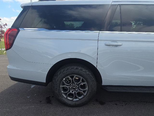 Certified 2025 Ford Expedition Max Active AWD/4WD image 7