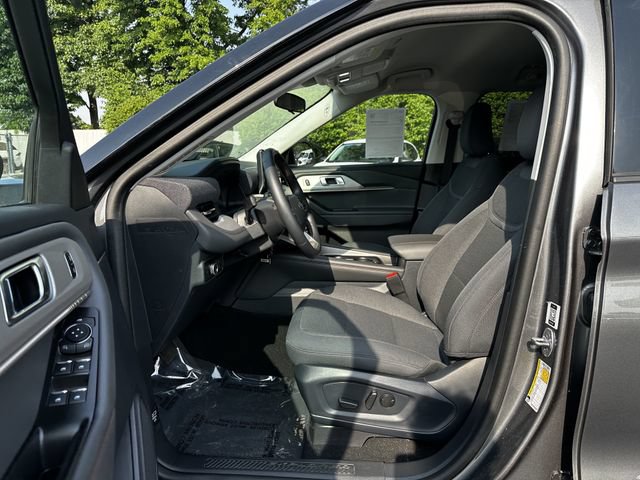 Certified 2025 Ford Explorer Active AWD/4WD image 19